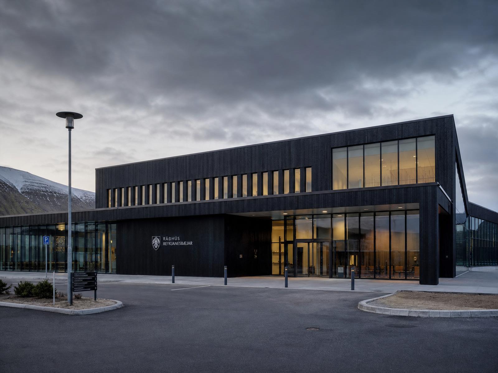 Sveitarfélög og opinberar stofnanir